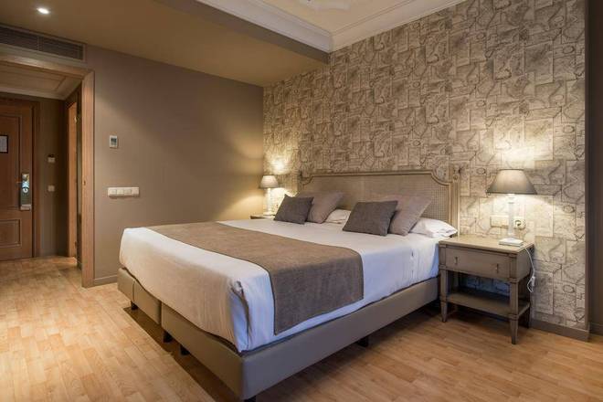 Vincci Lys, Valencia