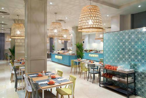 Vincci Lys, Valencia