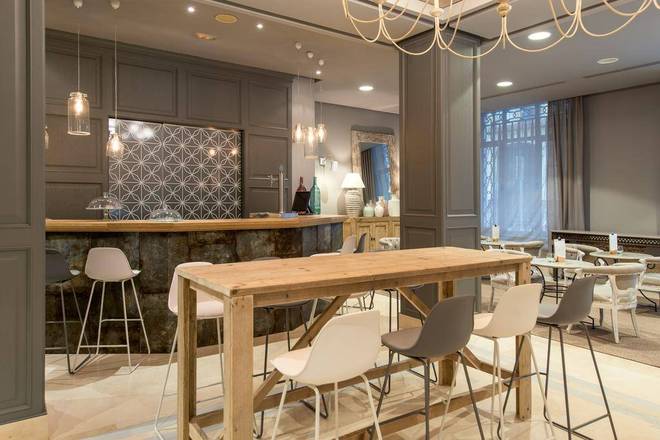 Vincci Lys, Valencia